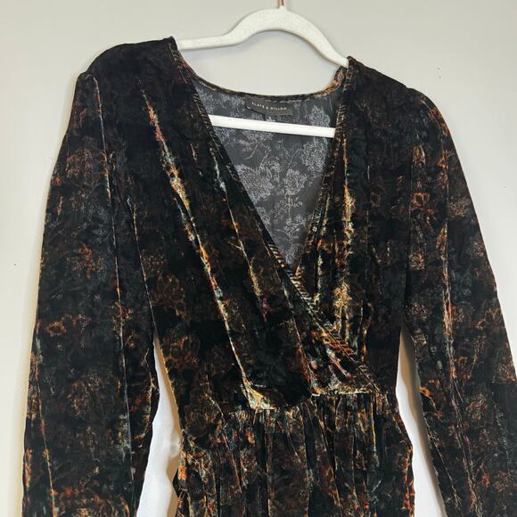 Slate & Willow Brown Floral Velvet Tie Dress Long Sleeve V-Neck Size S - Picture 4 of 11